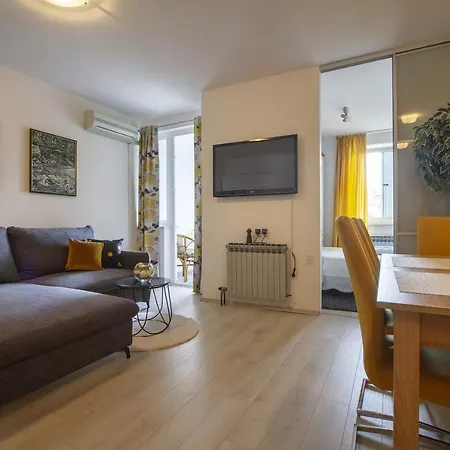 Seka Apartment *